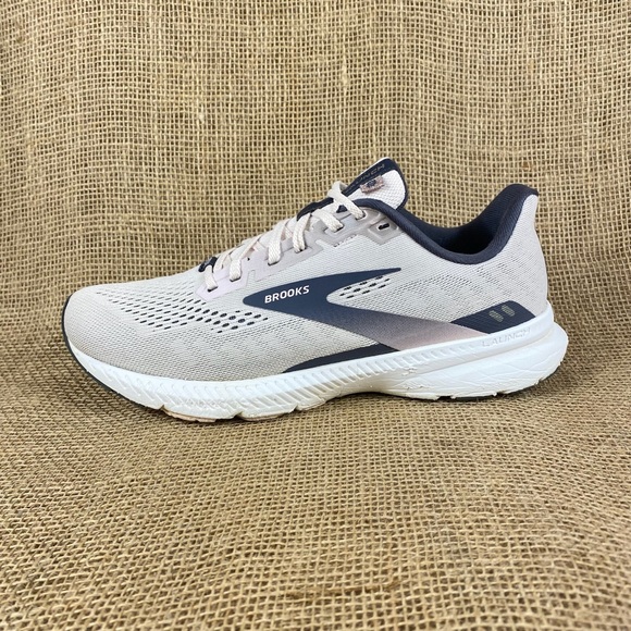 🛑SOLD🛑    Brooks running shoes Launch size 9.5 b - Picture 3 of 12